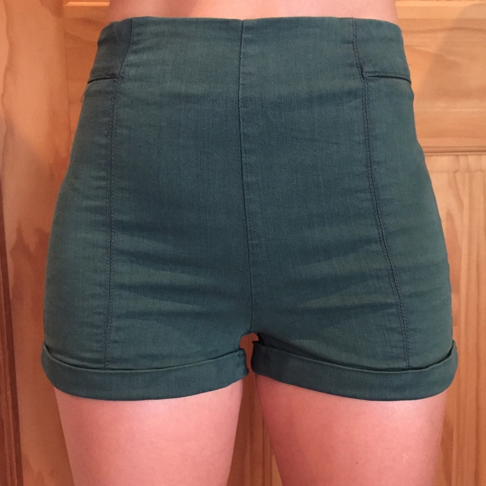 High Waisted Stretch Shorts